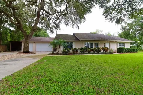 2352 Lake Lizzie Court Saint Cloud FL 34771