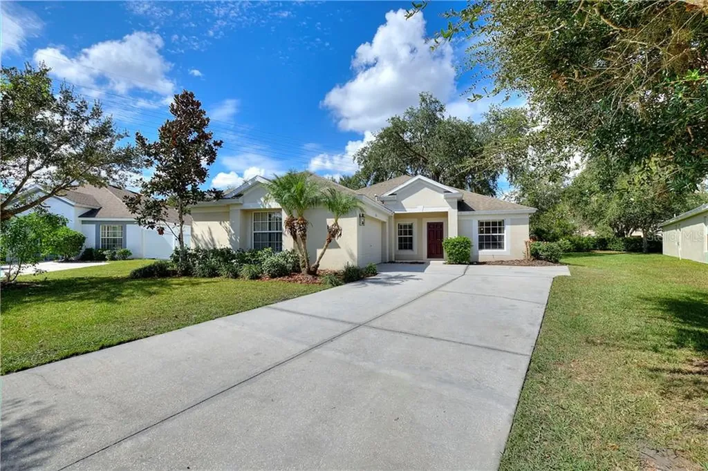 2258 Meadow Oak Circle Kissimmee FL 34746