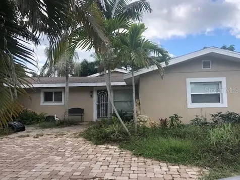 2226 Siesta Drive Sarasota FL 34239
