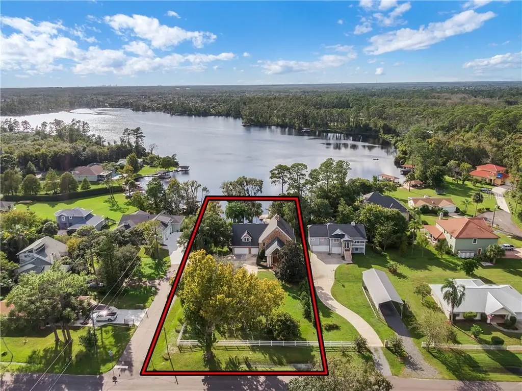 240 W 7th Street Chuluota FL 32766