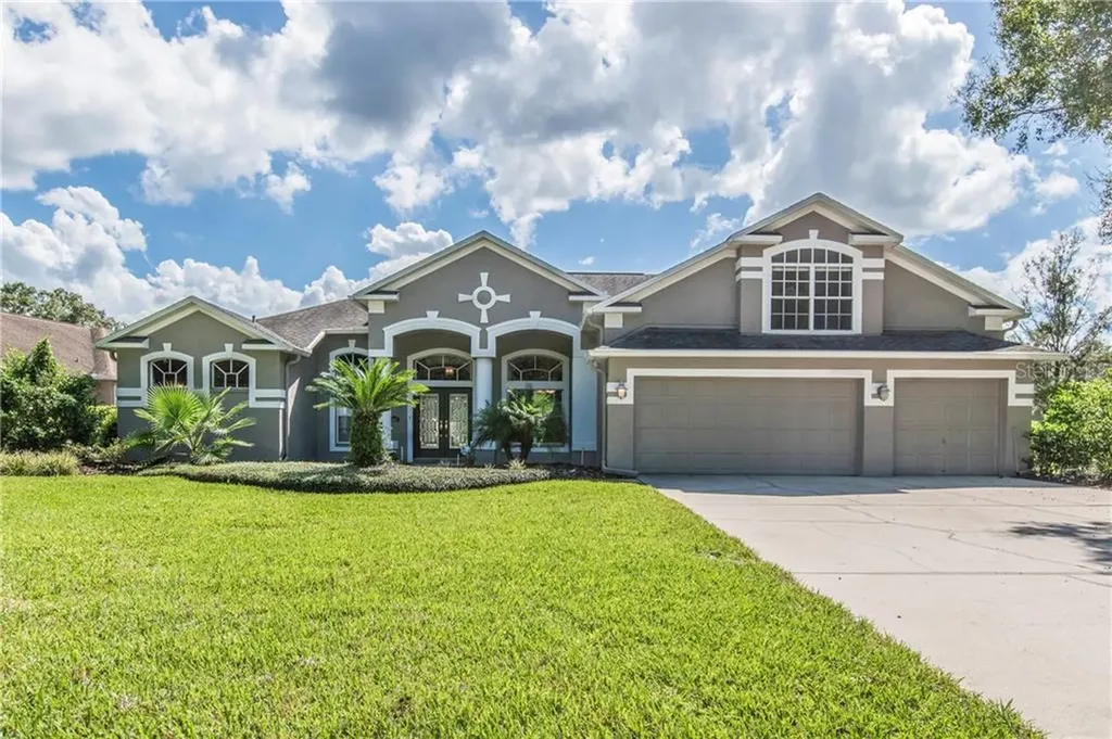 1447 Kensington Woods Drive Lutz FL 33549