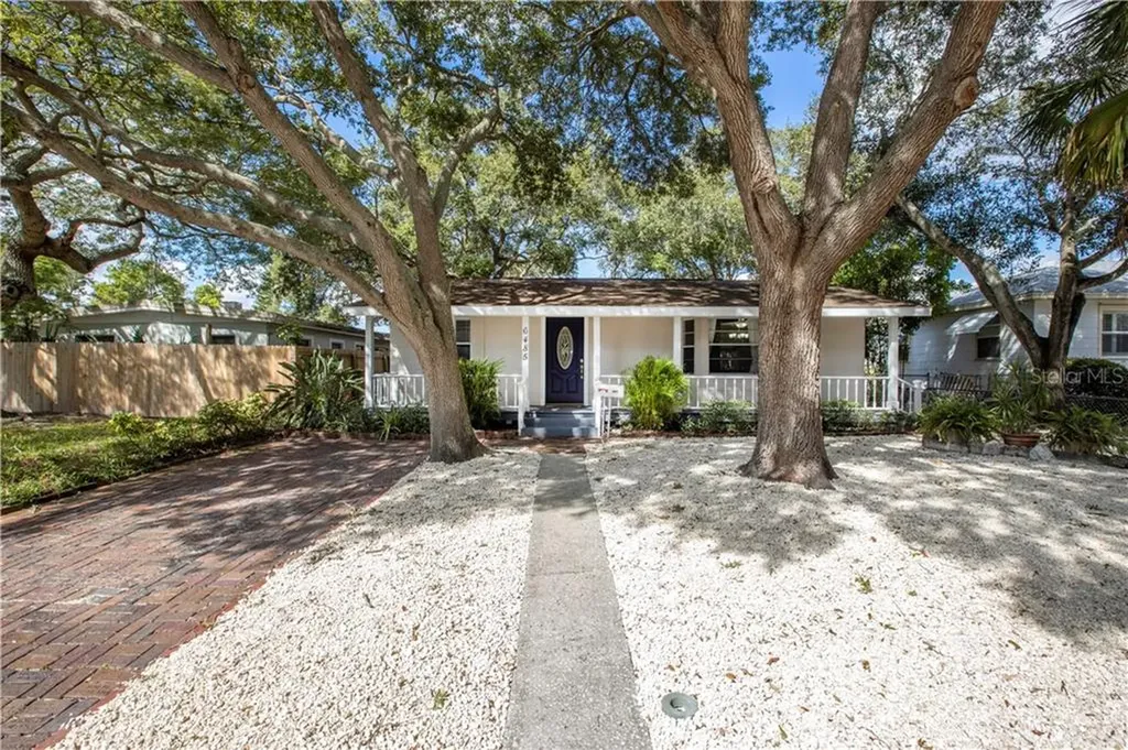 6485 Emerson Avenue S St Petersburg FL 33707