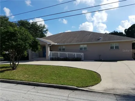 210 72nd Avenue N St Petersburg FL 33702