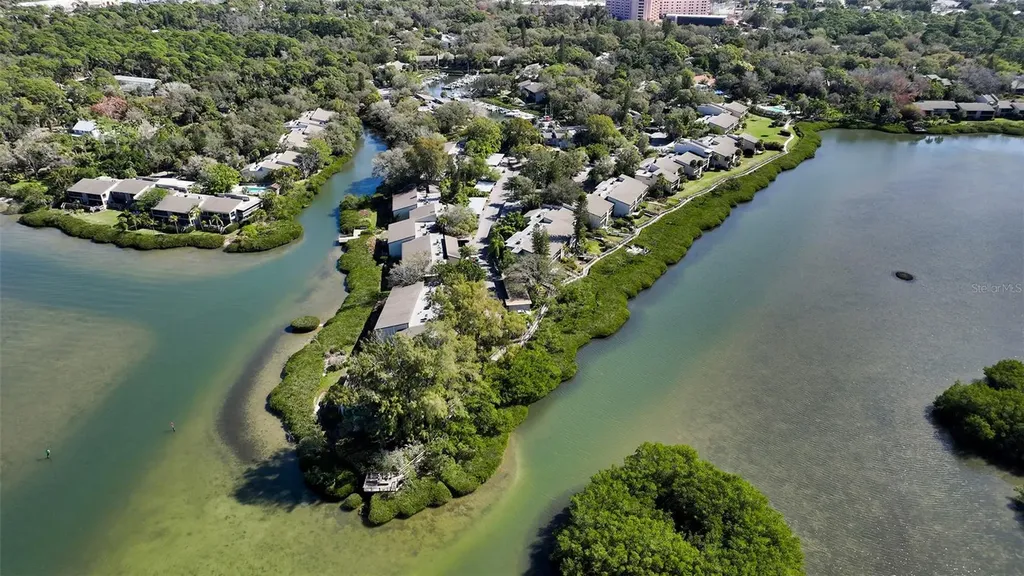 1716 Glenhouse Drive Sarasota FL 34231