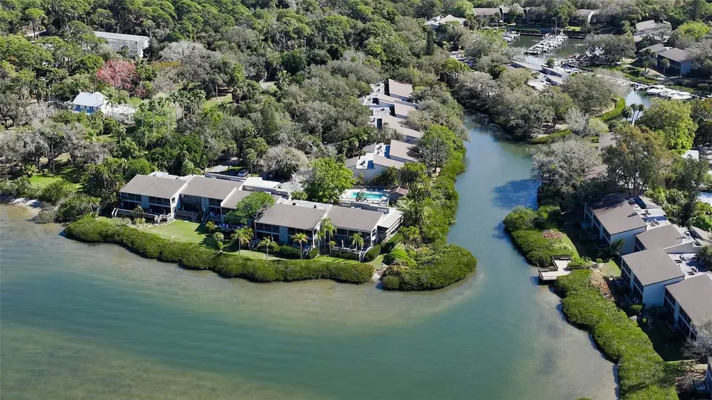 1716 Glenhouse Drive Sarasota FL 34231