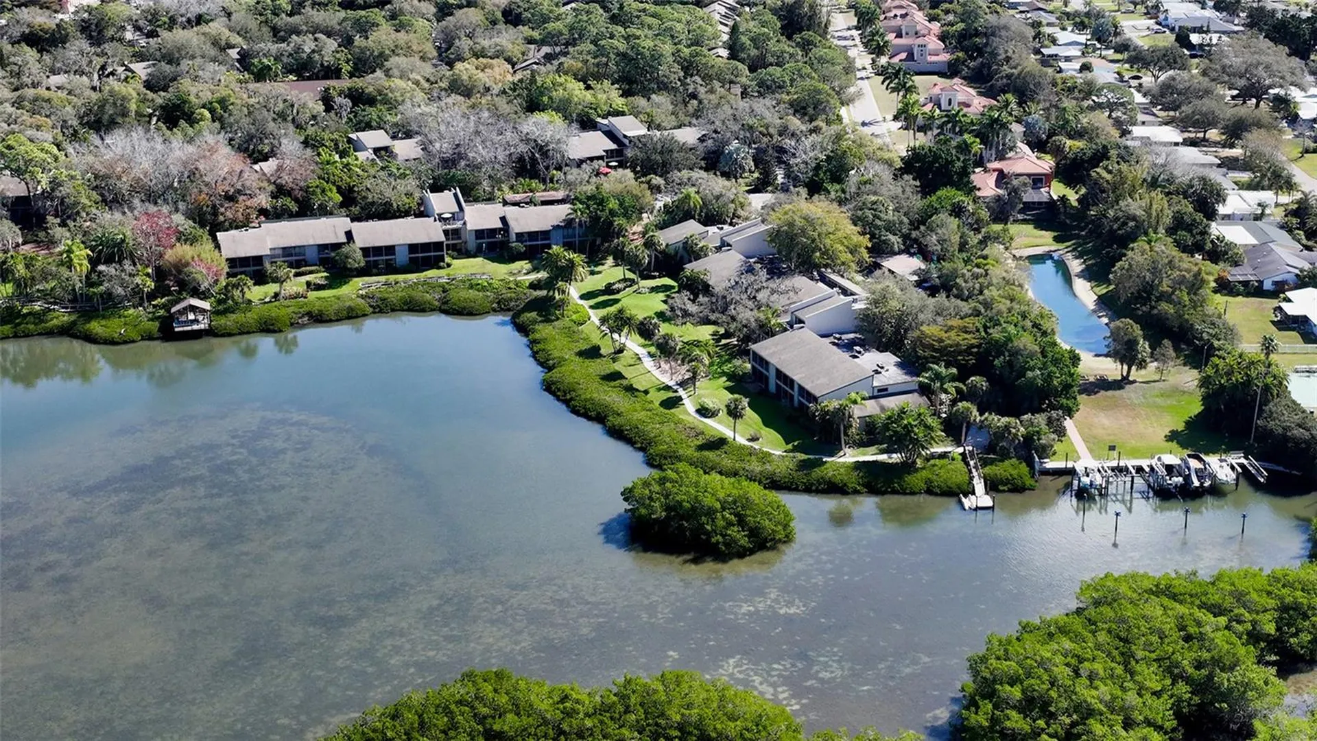 1716 Glenhouse Drive Sarasota FL 34231