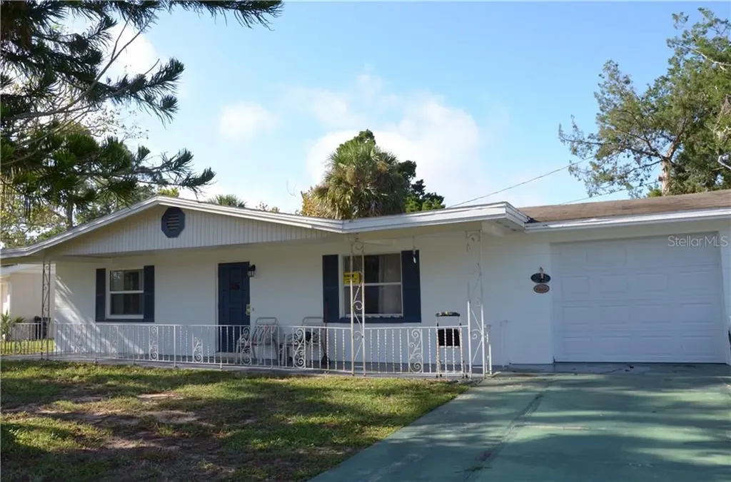 2438 Yale Road South Daytona FL 32119