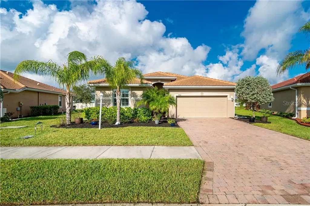 8960 Peregrine Way North Port FL 34287