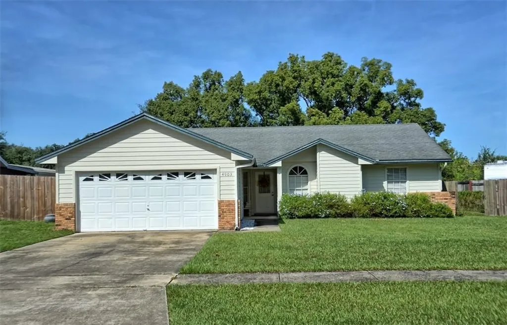 4903 Eden View Court Orlando FL 32810