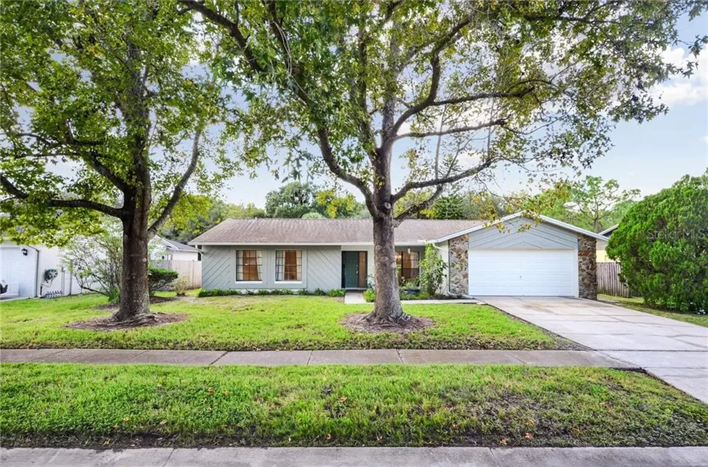 16516 Norwood Drive Tampa FL 33624