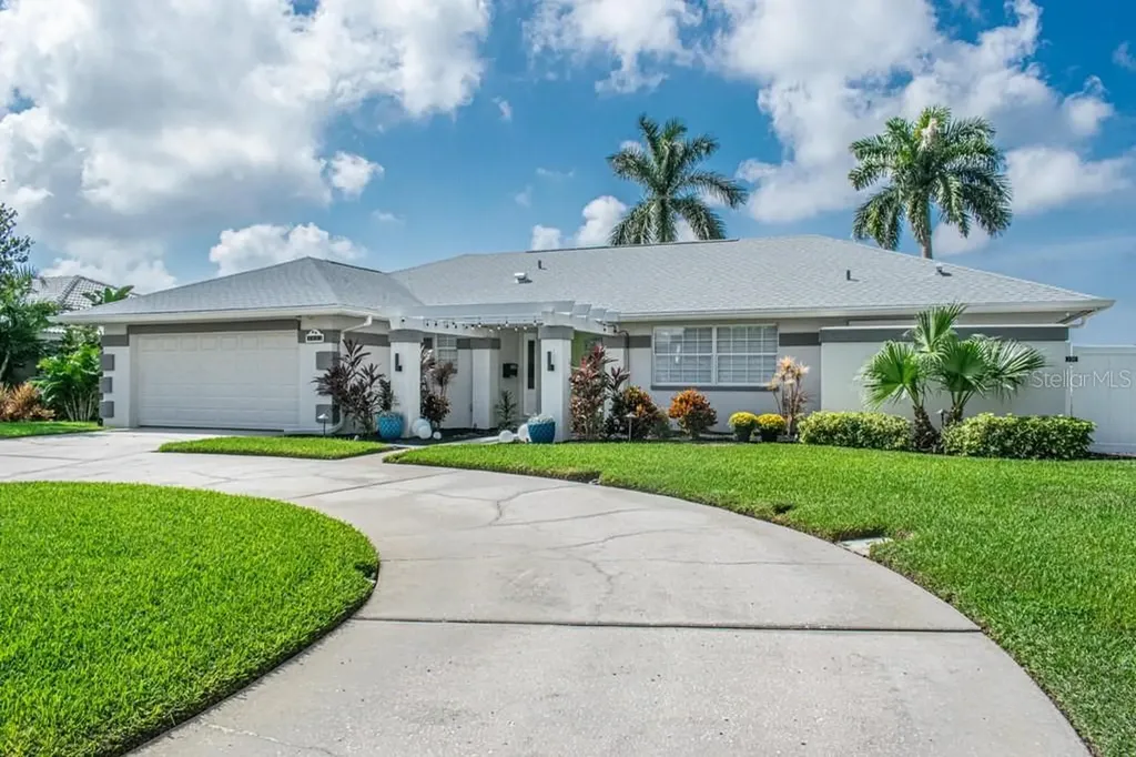 4401 37th Street S St Petersburg FL 33711