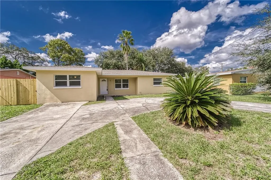 10926 N Arden Avenue Tampa FL 33612