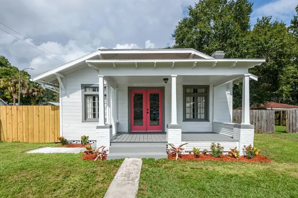 211 W North Bay Street Tampa FL 33603