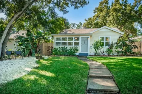 454 31st Avenue N St Petersburg FL 33704