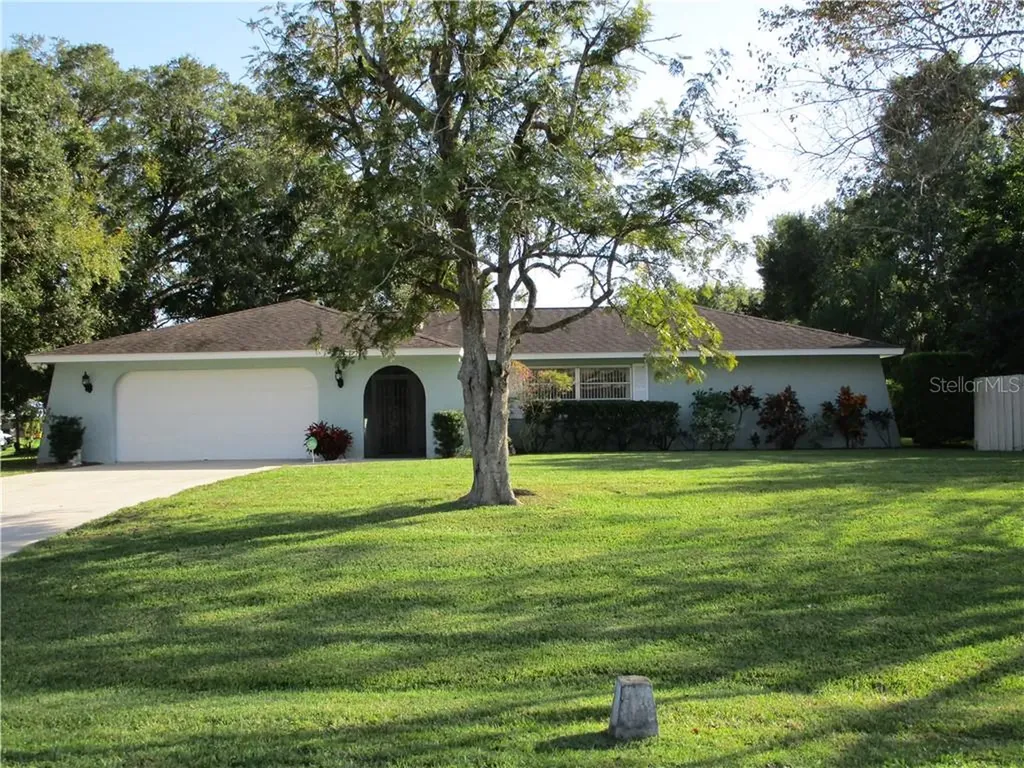 4406 N Lake Drive Sarasota FL 34232