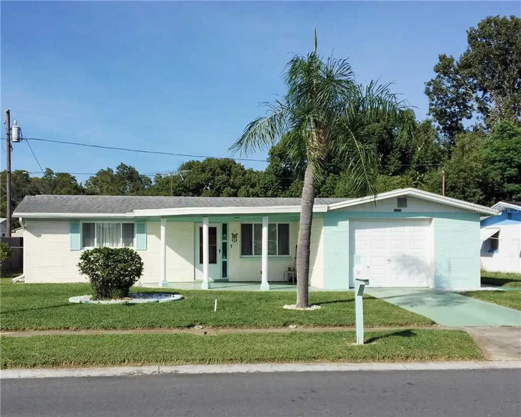 5305 Tammy Lane Holiday FL 34690
