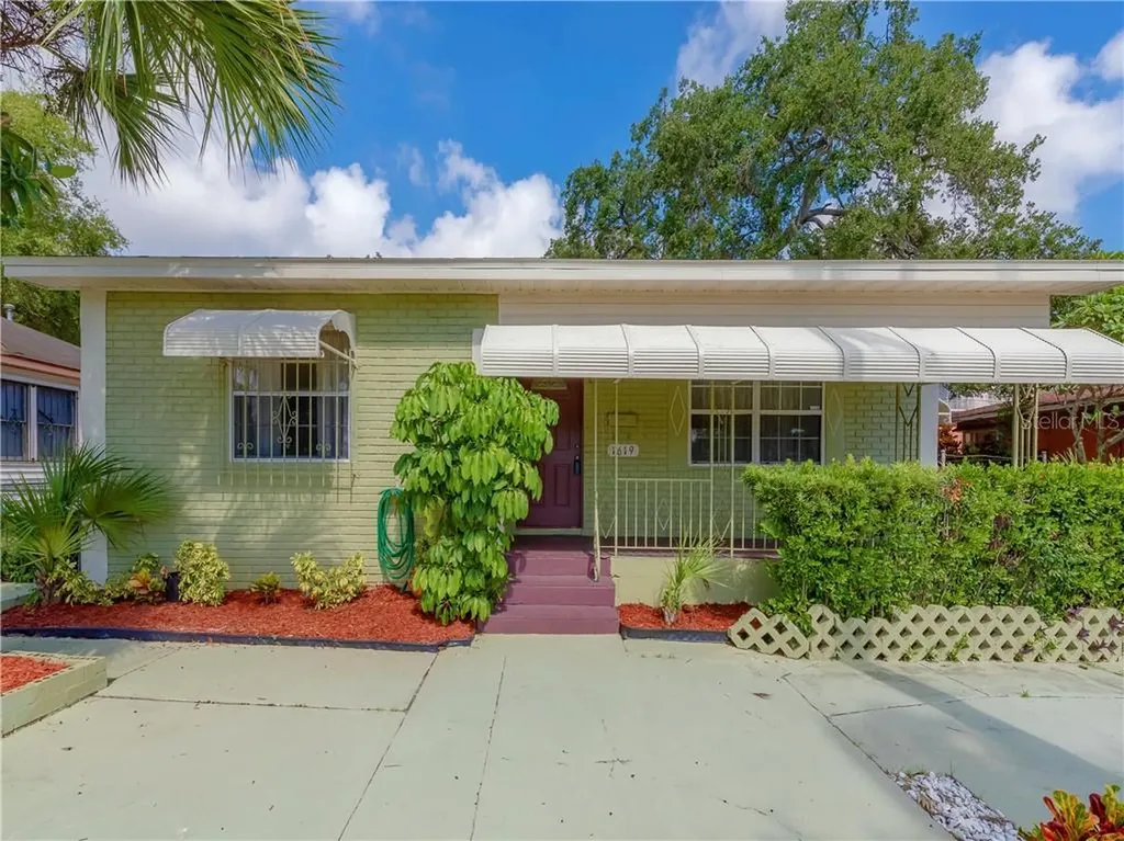 1619 22nd Avenue S St Petersburg FL 33712