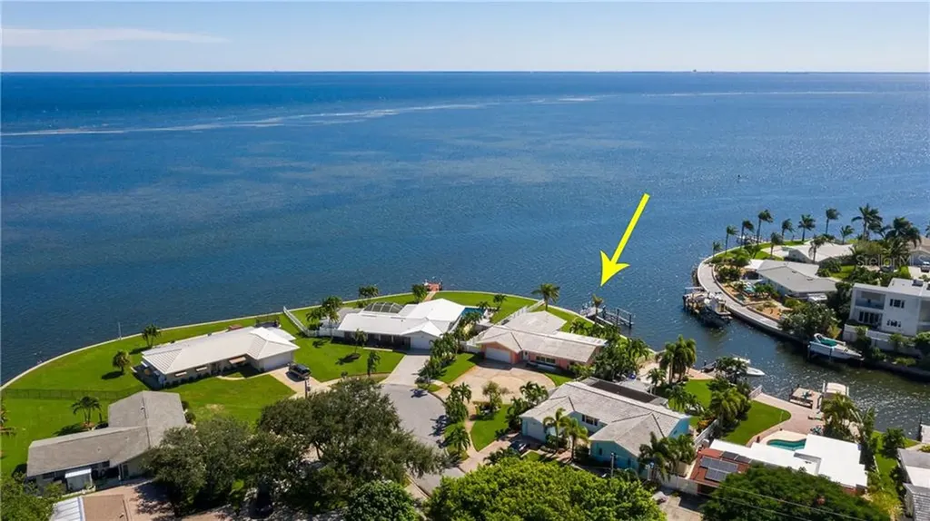 582 Lewis Boulevard SE St Petersburg FL 33705