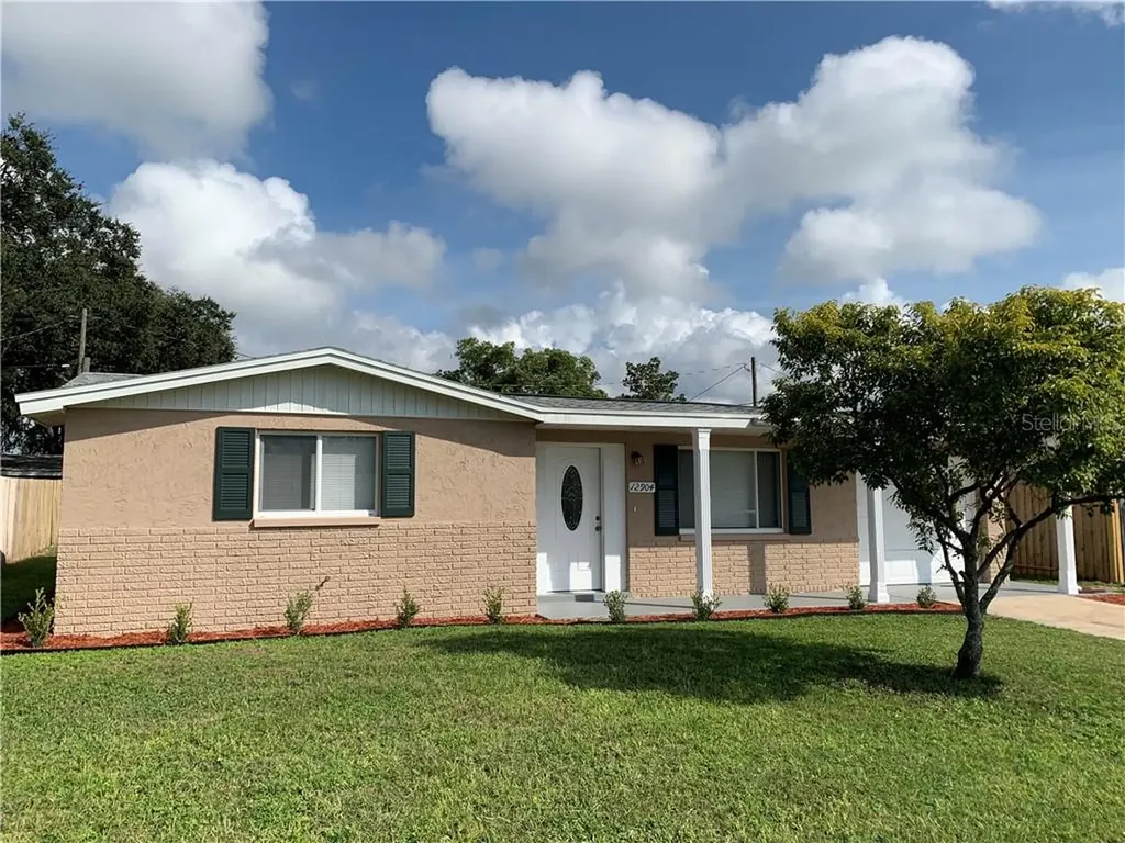 12904 Kings Manor Avenue Hudson FL 34667