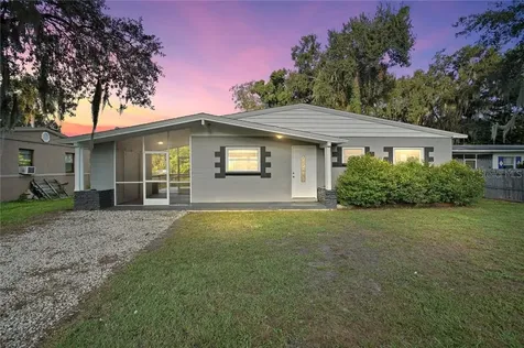 1111 Lee Street Leesburg FL 34748