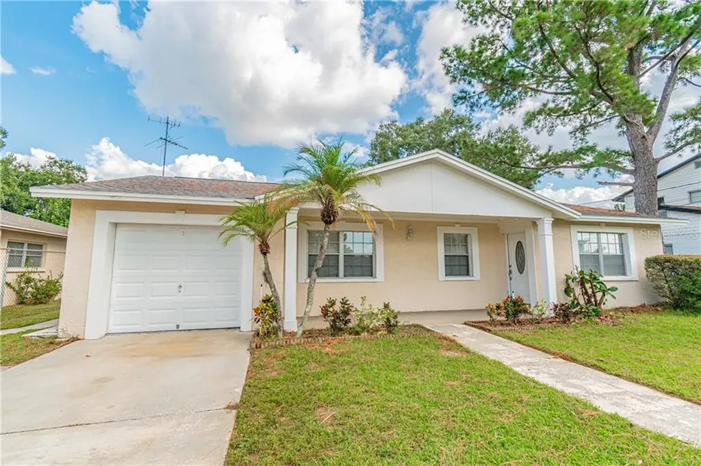 4805 Wynwood Drive Tampa FL 33615
