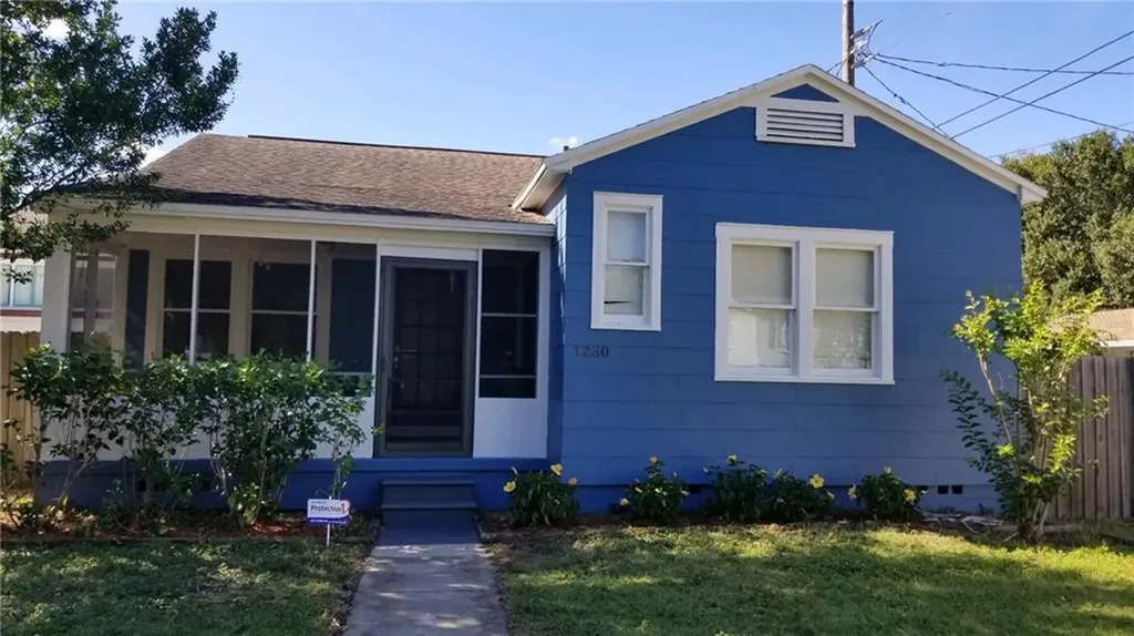 1230 27th Street N St Petersburg FL 33713