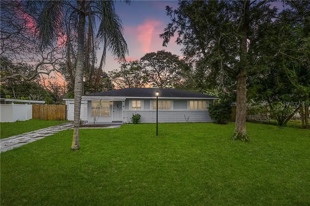 7397 Meadowlawn Drive N St Petersburg FL 33702