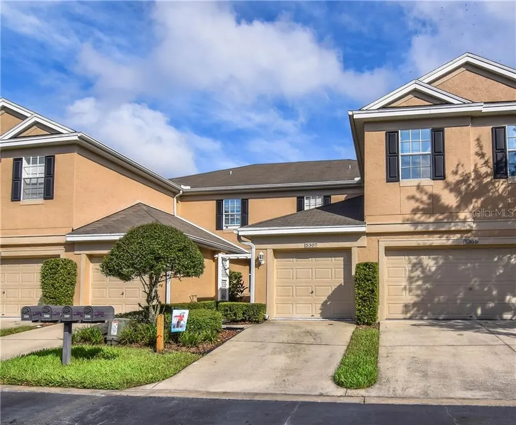 5307 60th Avenue N St Petersburg FL 33709
