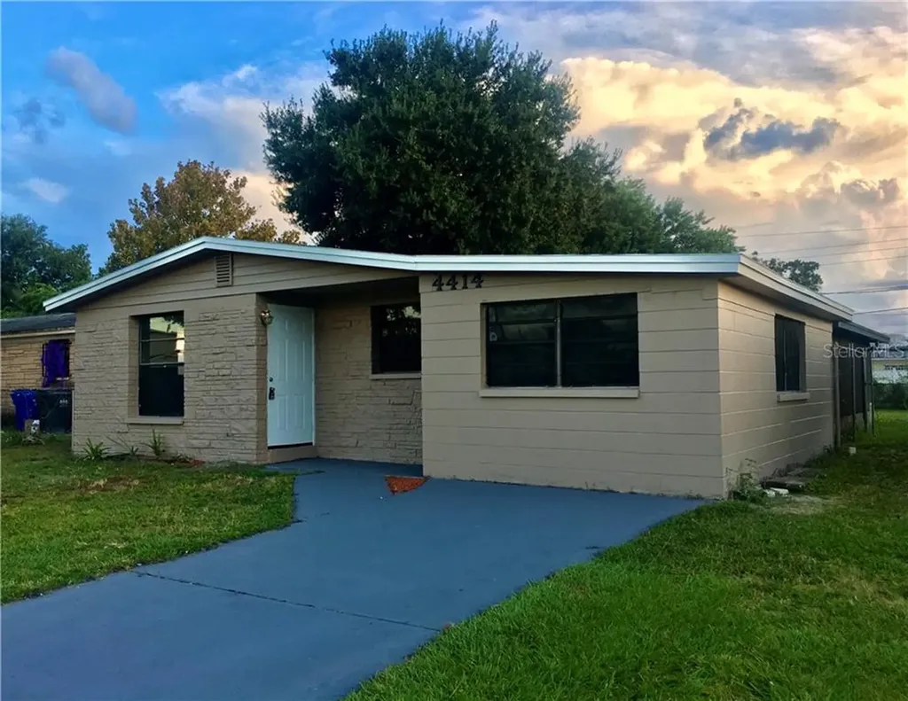 4414 W Knollwood Street Tampa FL 33614