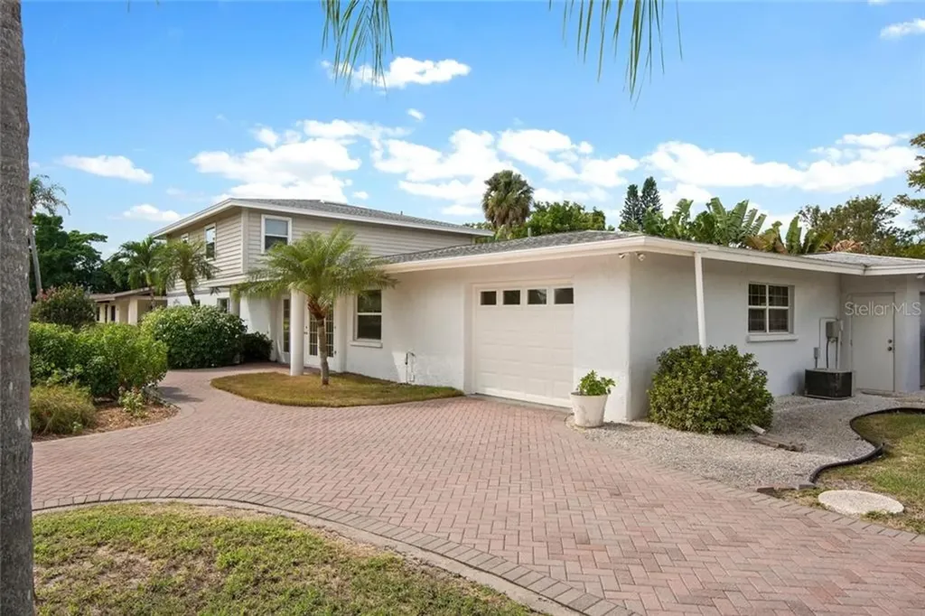 1745 Pocatello Street Sarasota FL 34231