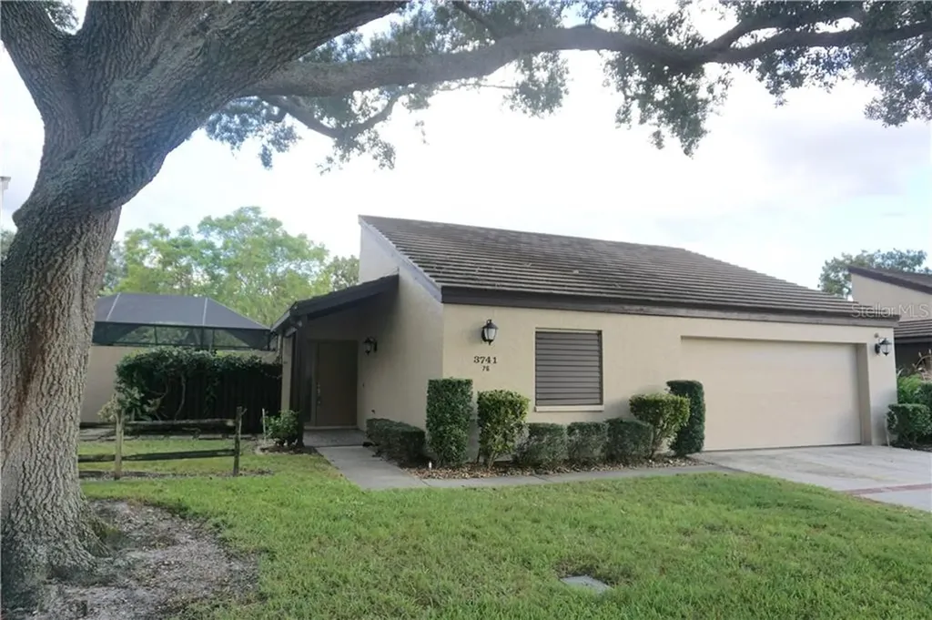 3741 Glen Oaks Manor Drive Sarasota FL 34232