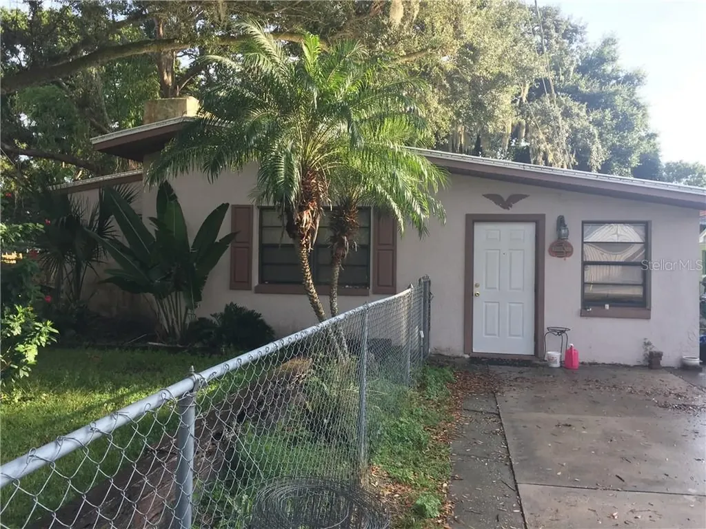 2210 Avenue F NW Winter Haven FL 33880