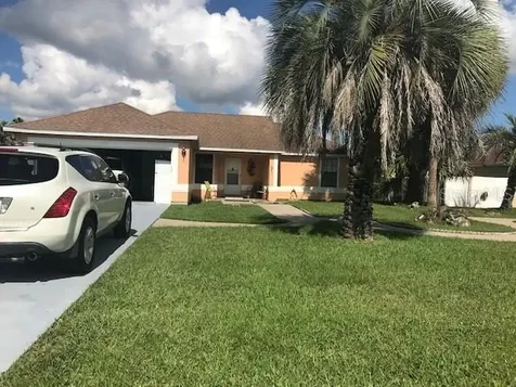 807 Mendoza Drive Kissimmee FL 34758