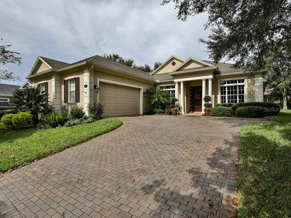 105 Wisteria Lane Deland FL 32724