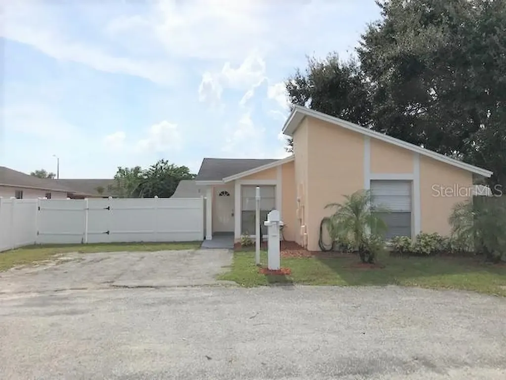 10218 Cutten Green Court Tampa FL 33615