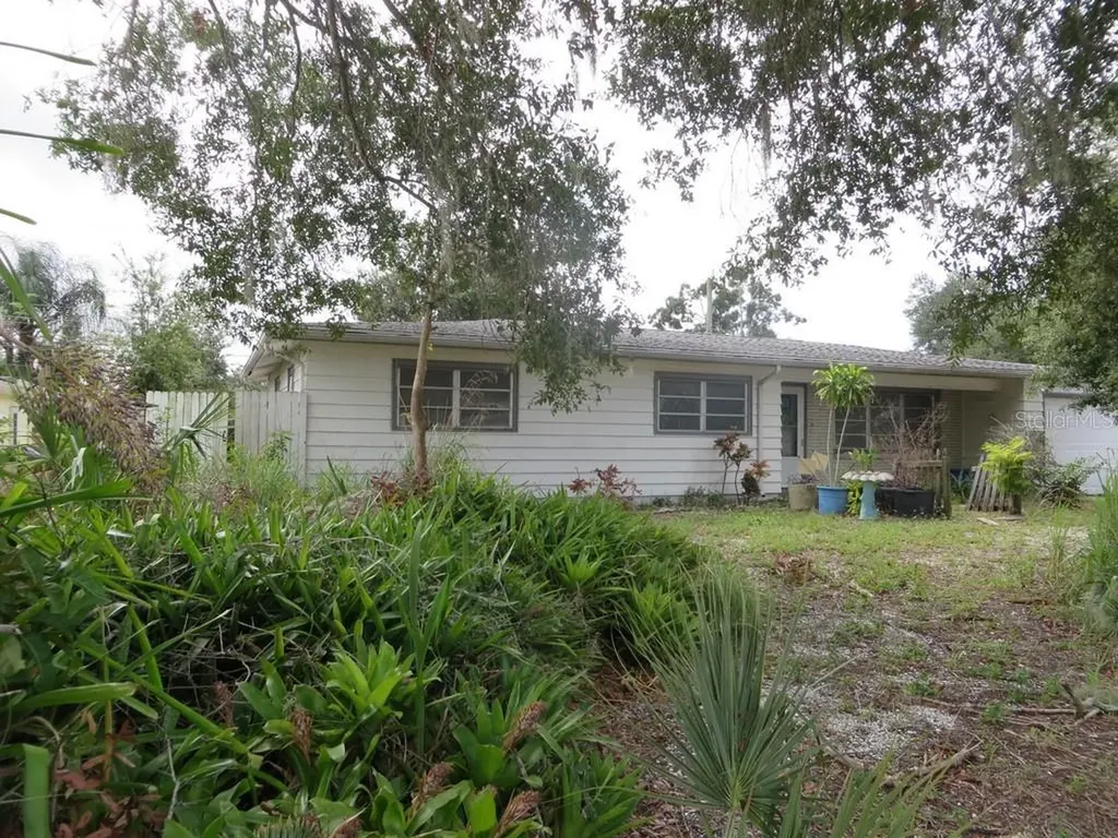 3140 Bay Street Sarasota FL 34237