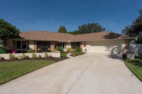 18316 Sturbridge Court Tampa FL 33647