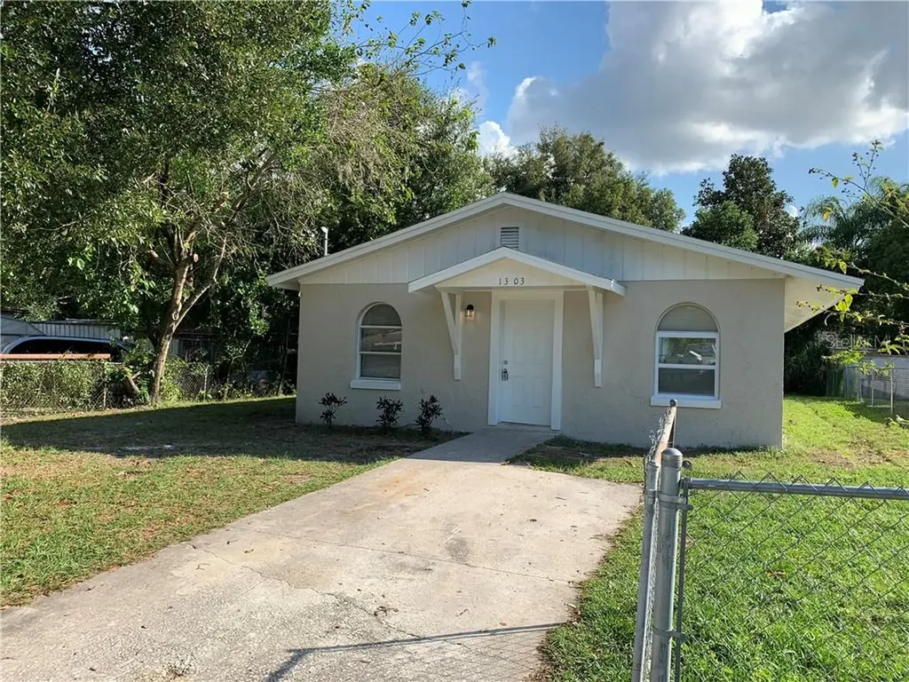 1303 E 99th Avenue Tampa FL 33612