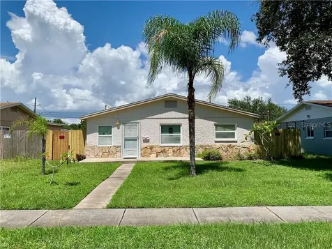 813 89th Avenue N St Petersburg FL 33702