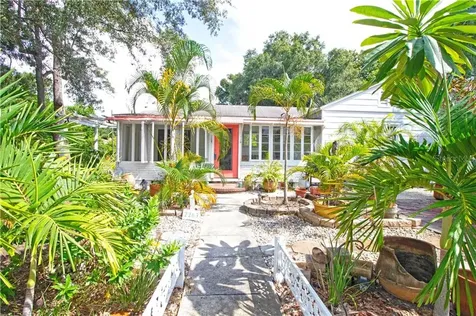 2263 7th Avenue N St Petersburg FL 33713