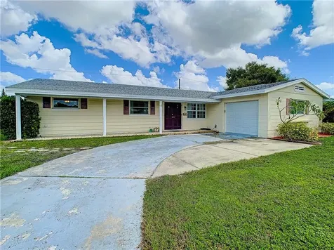 5857 30th Avenue N St Petersburg FL 33710