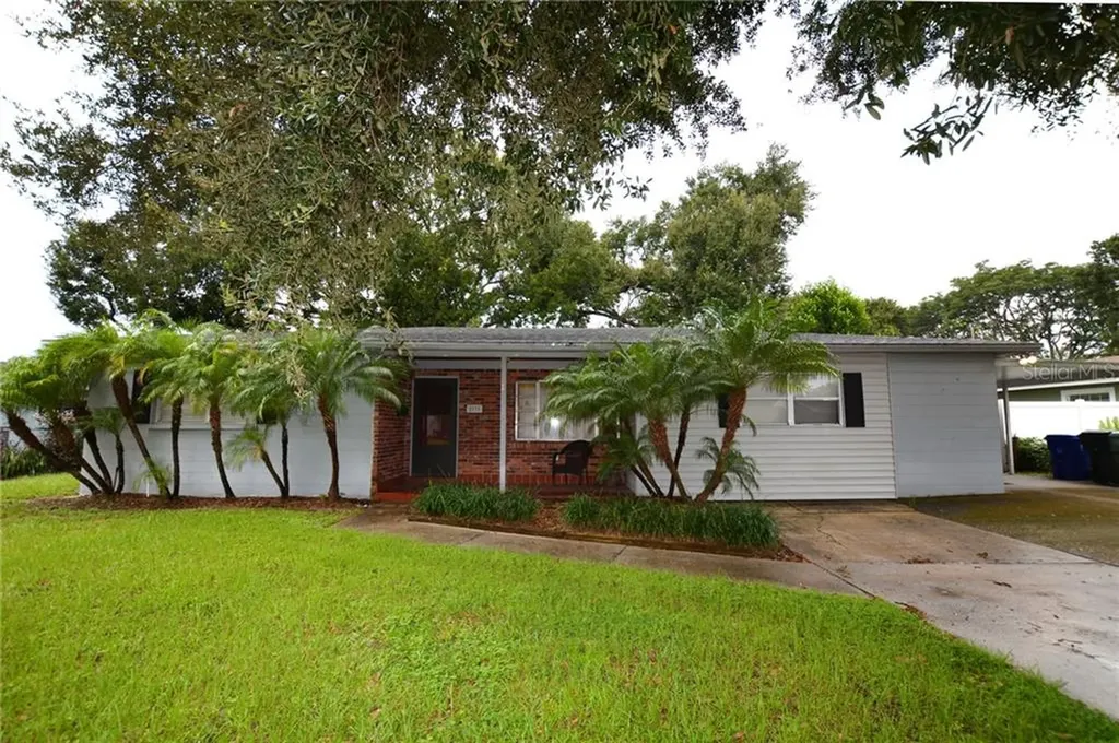 2933 Redwood Avenue Lakeland FL 33803