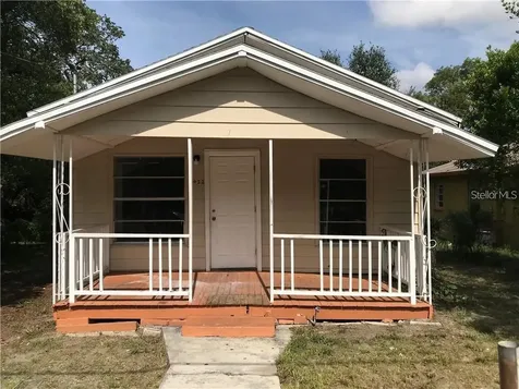 8422 N Semmes Street Tampa FL 33604