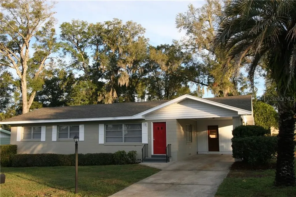 127 W Palmetto Avenue Deland FL 32720