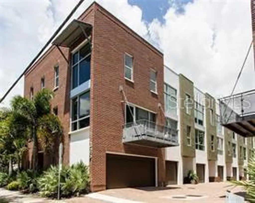 325 5th Avenue S St Petersburg FL 33701