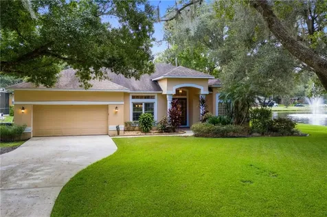 1100 Twin Oaks Circle Oviedo FL 32765