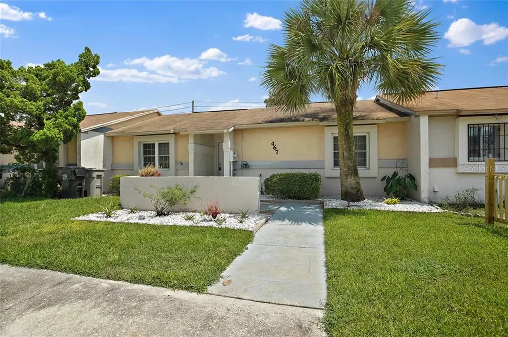 467 Spreading Oak Circle Apopka FL 32712