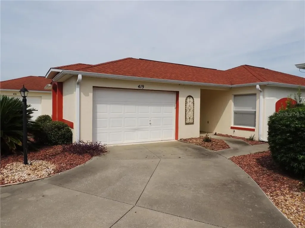 419 Amaya Avenue Lady Lake FL 32159