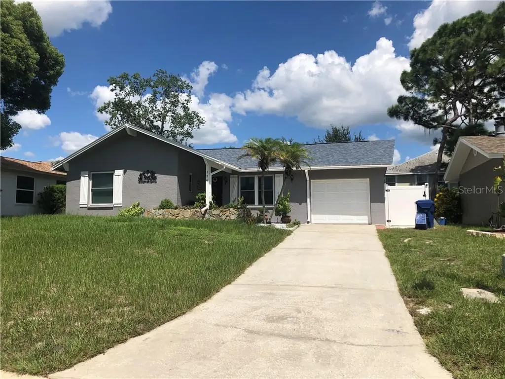 126 Gulfwinds Drive E Palm Harbor FL 34683