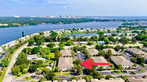 3869 Mariner Drive St Petersburg FL 33705
